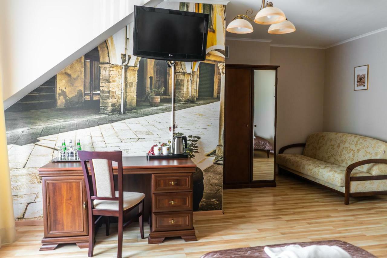 Dworek Helena Biała Podlaska Dış mekan fotoğraf